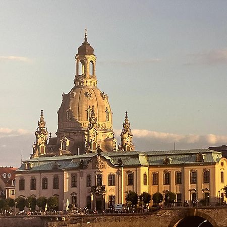 Aner2 Stylische Ferienwohnung Mit Sauna In Dresden Weisser Hirsch Exterior photo