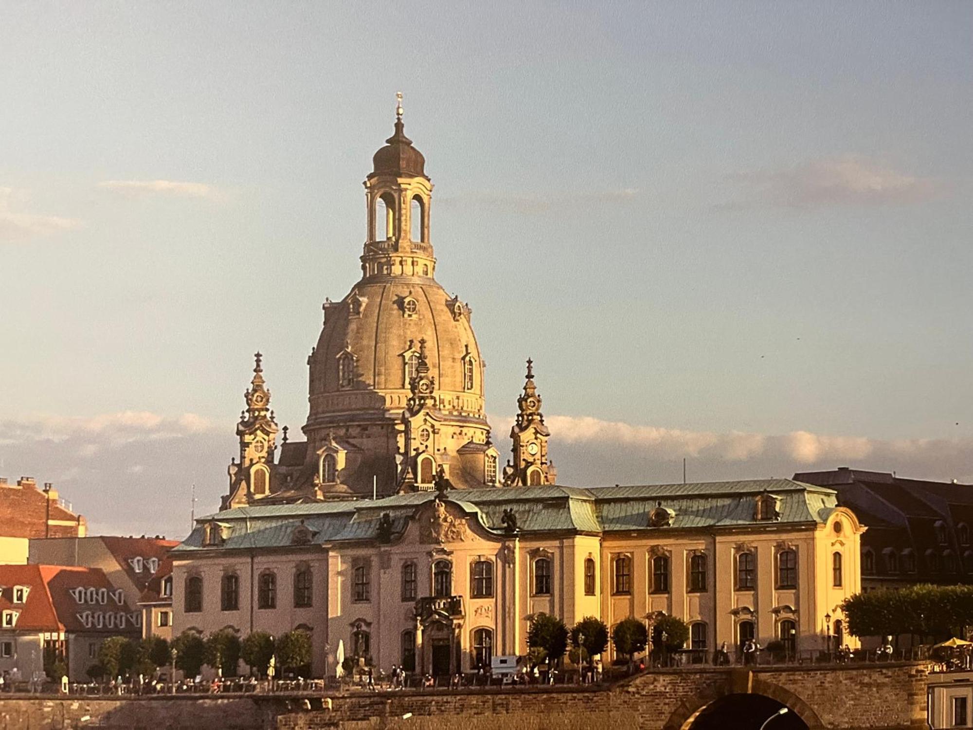 Aner2 Stylische Ferienwohnung Mit Sauna In Dresden Weisser Hirsch Exterior photo