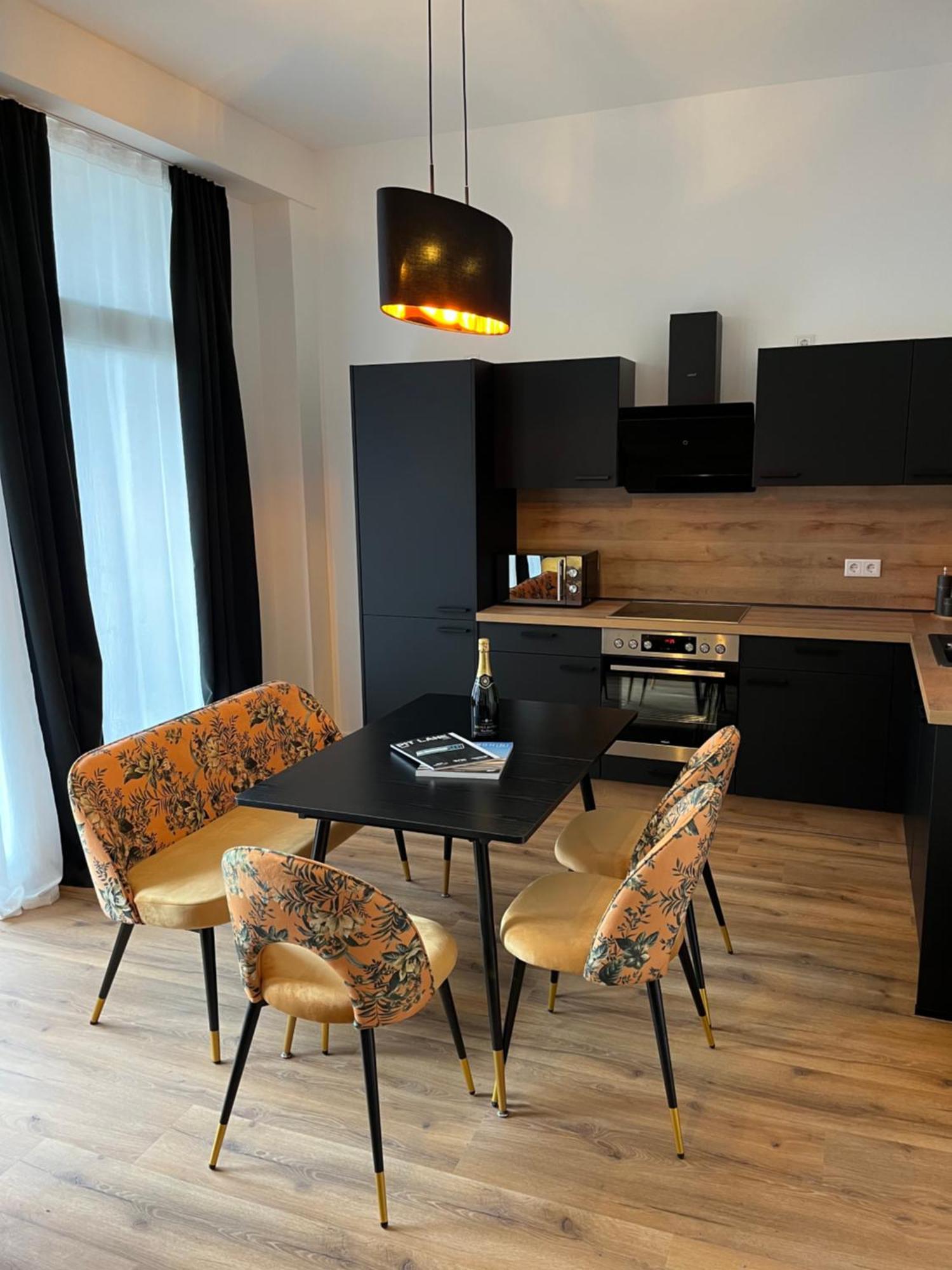 Aner2 Stylische Ferienwohnung Mit Sauna In Dresden Weisser Hirsch Exterior photo